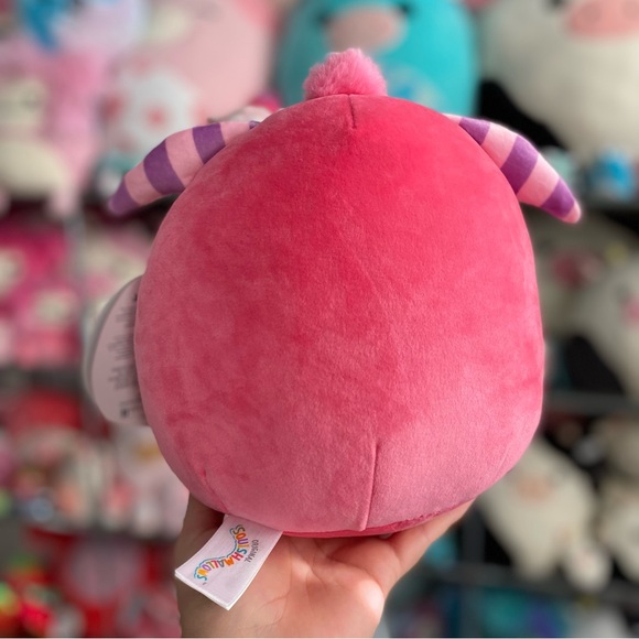 ๐ Mont the Monster 8โ Valentines Squishmallows 2024 - Picture 2 of 5